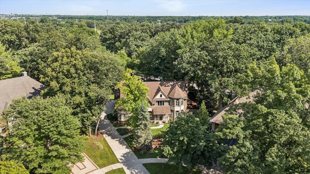 329 Royce Woods Court Naperville IL 60565