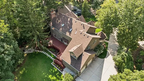 329 Royce Woods Court Naperville IL 60565