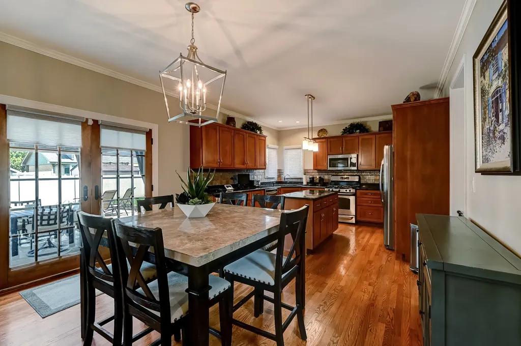 1720 Tower Hill Drive Woodridge IL 60517