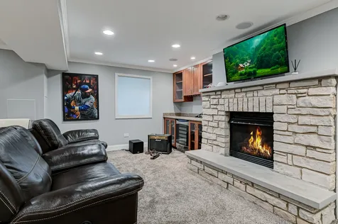 1720 Tower Hill Drive Woodridge IL 60517