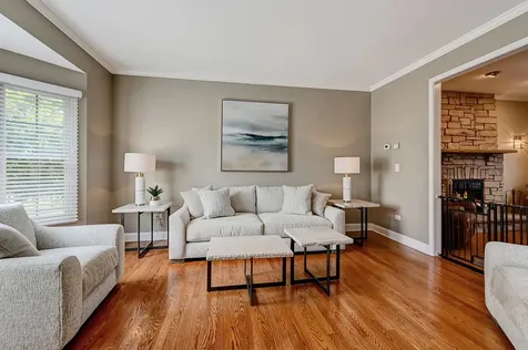 1720 Tower Hill Drive Woodridge IL 60517
