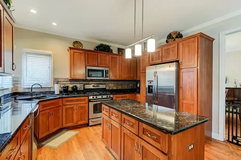 1720 Tower Hill Drive Woodridge IL 60517