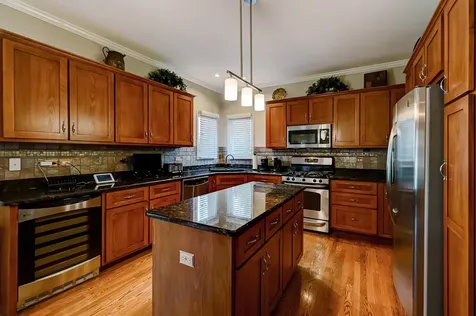 1720 Tower Hill Drive Woodridge IL 60517