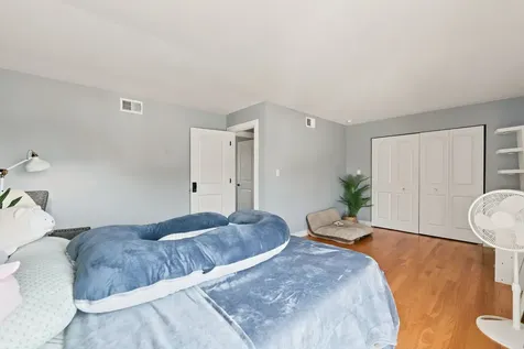 4656 25TH Avenue Schiller Park IL 60176