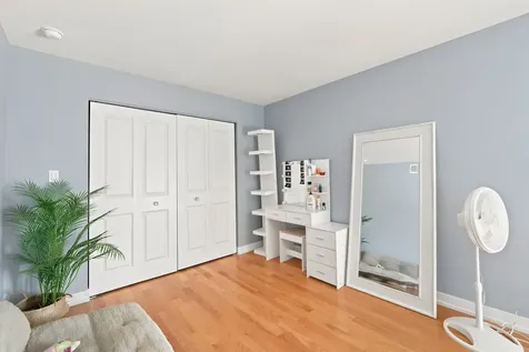4656 25TH Avenue Schiller Park IL 60176