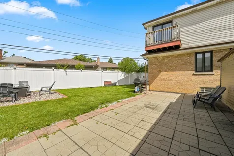 4656 25TH Avenue Schiller Park IL 60176