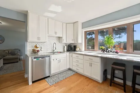 4656 25TH Avenue Schiller Park IL 60176