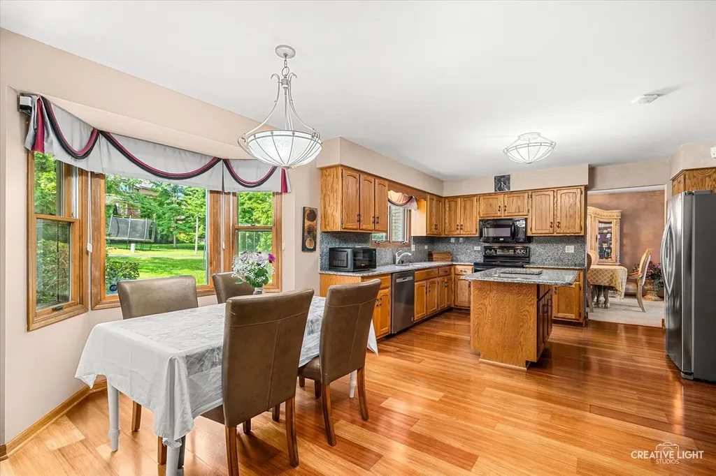 2277 Ridgewood Road Lisle IL 60532
