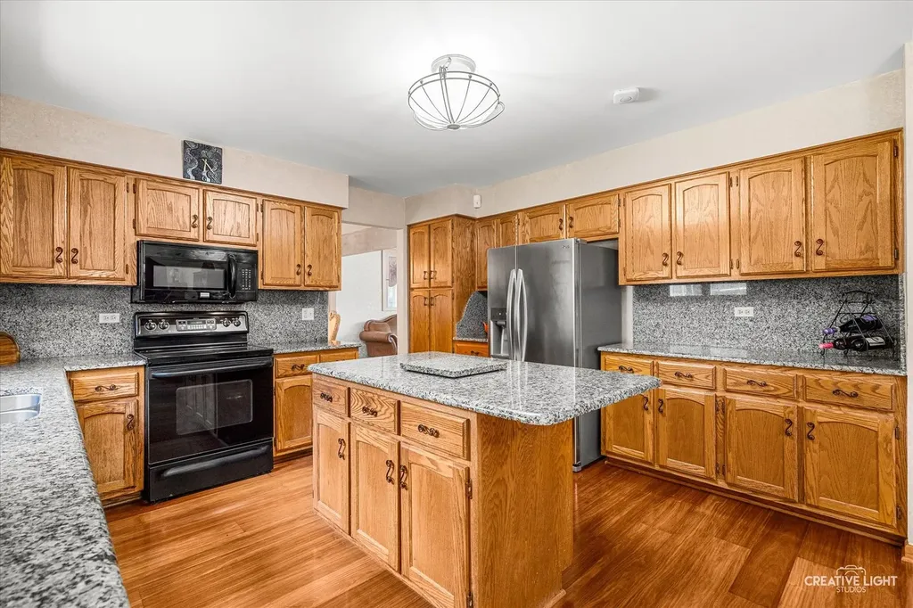 2277 Ridgewood Road Lisle IL 60532