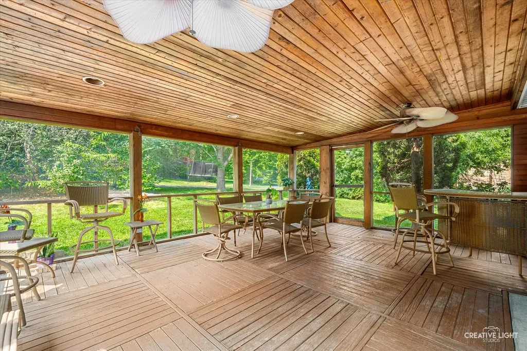 2277 Ridgewood Road Lisle IL 60532
