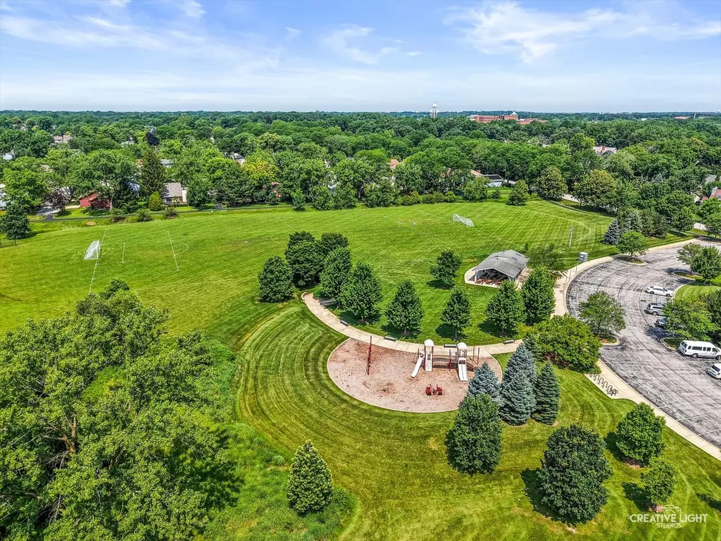 2277 Ridgewood Road Lisle IL 60532