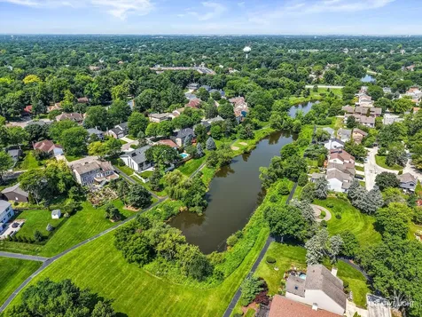 2277 Ridgewood Road Lisle IL 60532