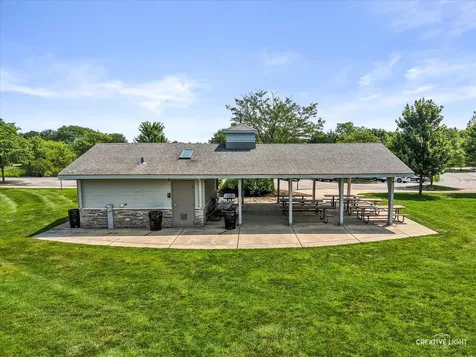 2277 Ridgewood Road Lisle IL 60532