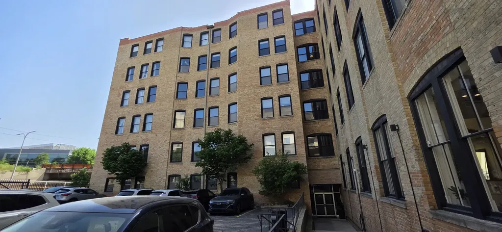 525 North Halsted Street Chicago IL 60642