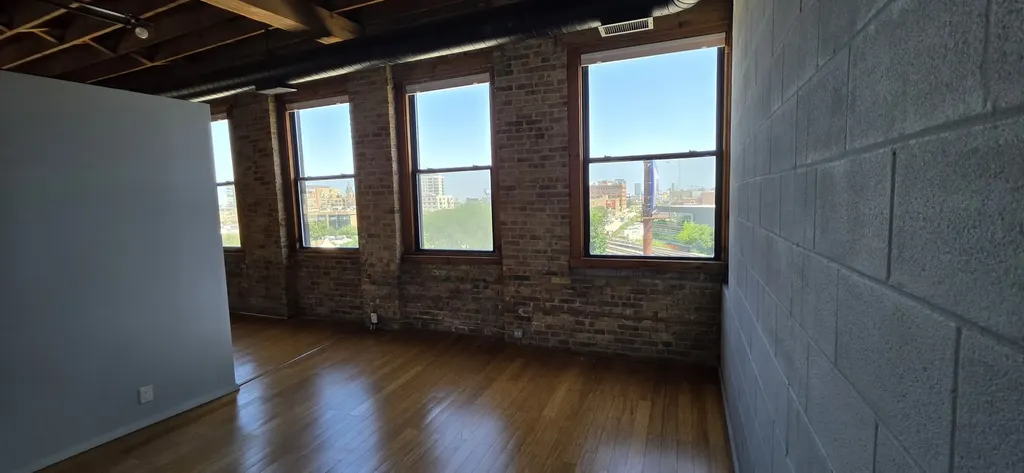 525 North Halsted Street Chicago IL 60642