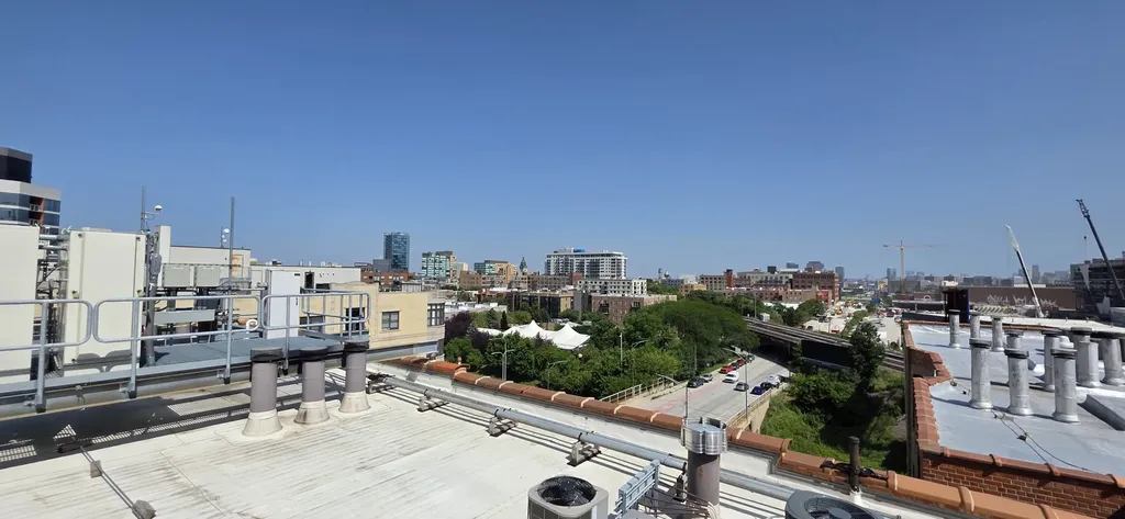525 North Halsted Street Chicago IL 60642