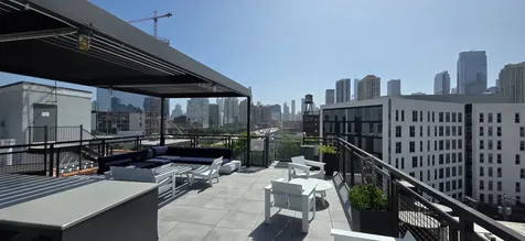 525 North Halsted Street Chicago IL 60642