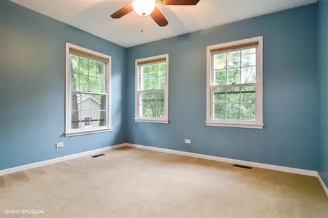 21 Arbor Drive Streamwood IL 60107