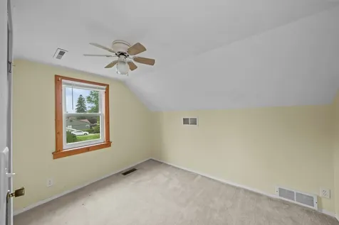 224 Avenue H Avenue Rochelle IL 61068