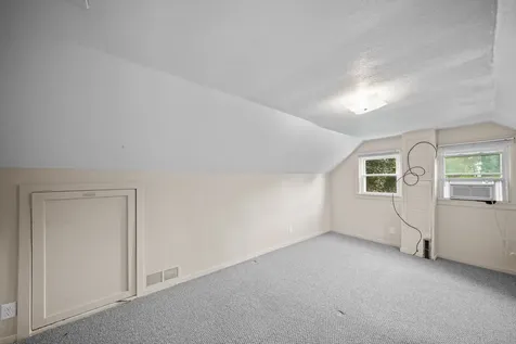 224 Avenue H Avenue Rochelle IL 61068