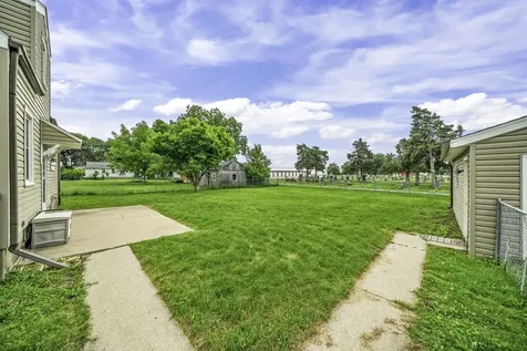 224 Avenue H Avenue Rochelle IL 61068