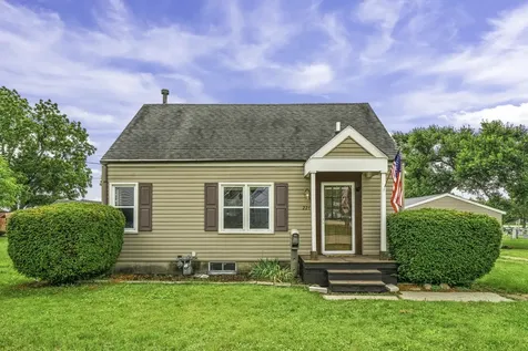 224 Avenue H Avenue Rochelle IL 61068