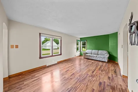 224 Avenue H Avenue Rochelle IL 61068