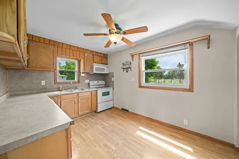 224 Avenue H Avenue Rochelle IL 61068