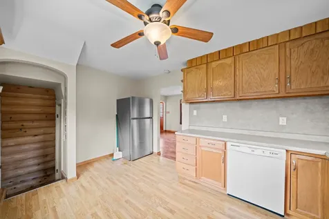224 Avenue H Avenue Rochelle IL 61068
