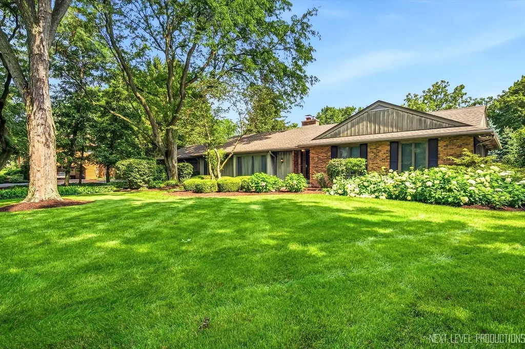 39w390 Juliet Drive Elgin IL 60124