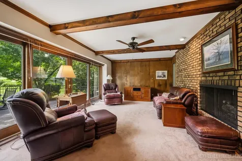 39w390 Juliet Drive Elgin IL 60124