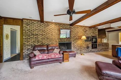 39w390 Juliet Drive Elgin IL 60124