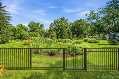 39w390 Juliet Drive Elgin IL 60124