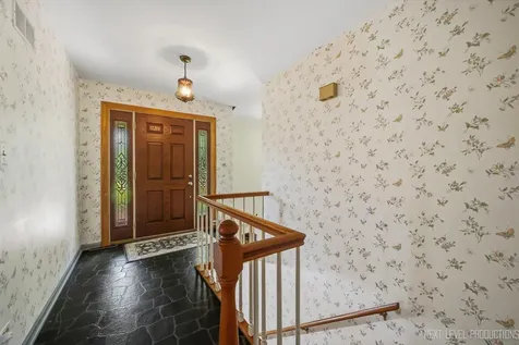 39w390 Juliet Drive Elgin IL 60124