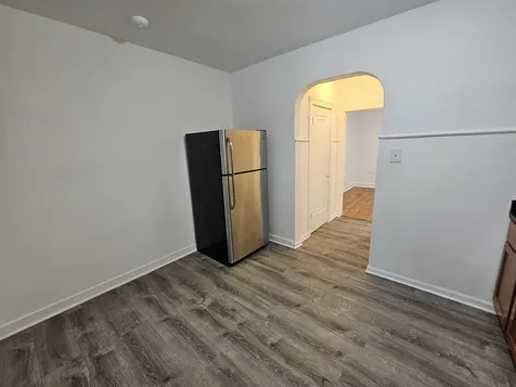 2456 West Catalpa Avenue Chicago IL 60625