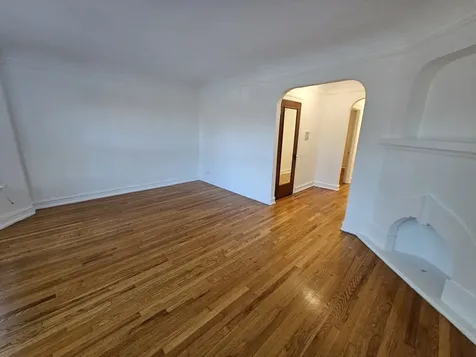 2456 West Catalpa Avenue Chicago IL 60625