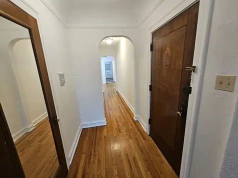 2456 West Catalpa Avenue Chicago IL 60625