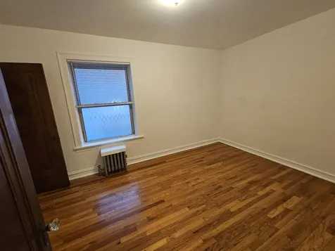 2456 West Catalpa Avenue Chicago IL 60625