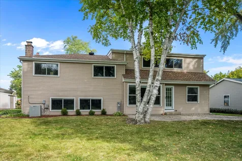 1145 Weeping Willow Lane Libertyville IL 60048
