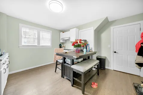 4918 West Winnemac Avenue Chicago IL 60630