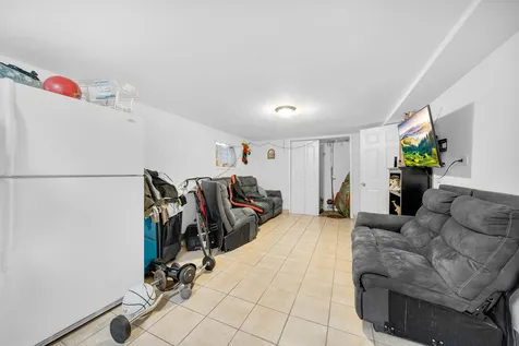 4918 West Winnemac Avenue Chicago IL 60630