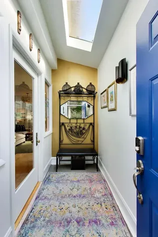2012 West Estes Avenue Chicago IL 60645