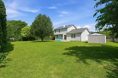 1 Regal Court Algonquin IL 60102