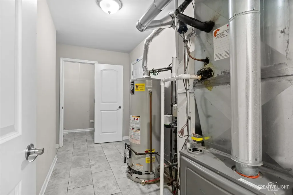2910 Worcester Lane Aurora IL 60504