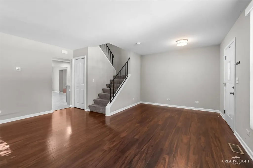 2910 Worcester Lane Aurora IL 60504