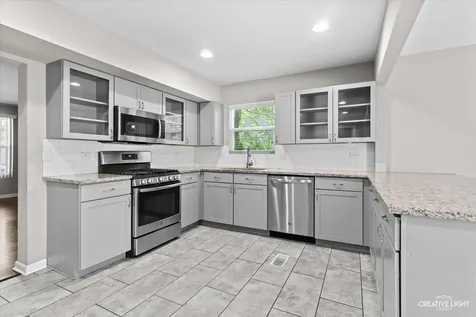 2910 Worcester Lane Aurora IL 60504