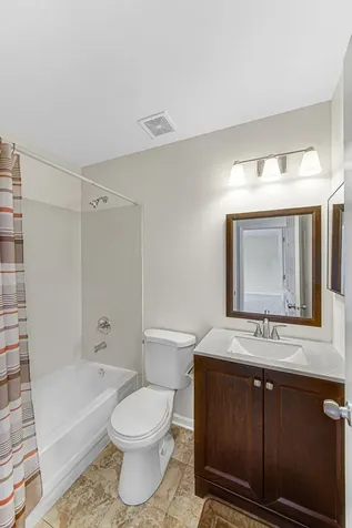 2588 Dickens Court Aurora IL 60503