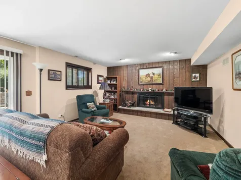 46W989 Kelley Road Hampshire IL 60140