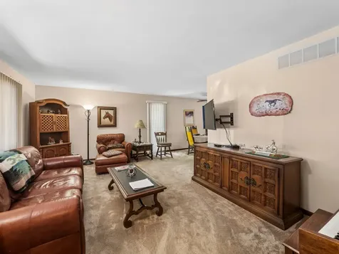 46W989 Kelley Road Hampshire IL 60140