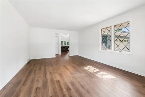 24 Briargate Circle Sugar Grove IL 60554